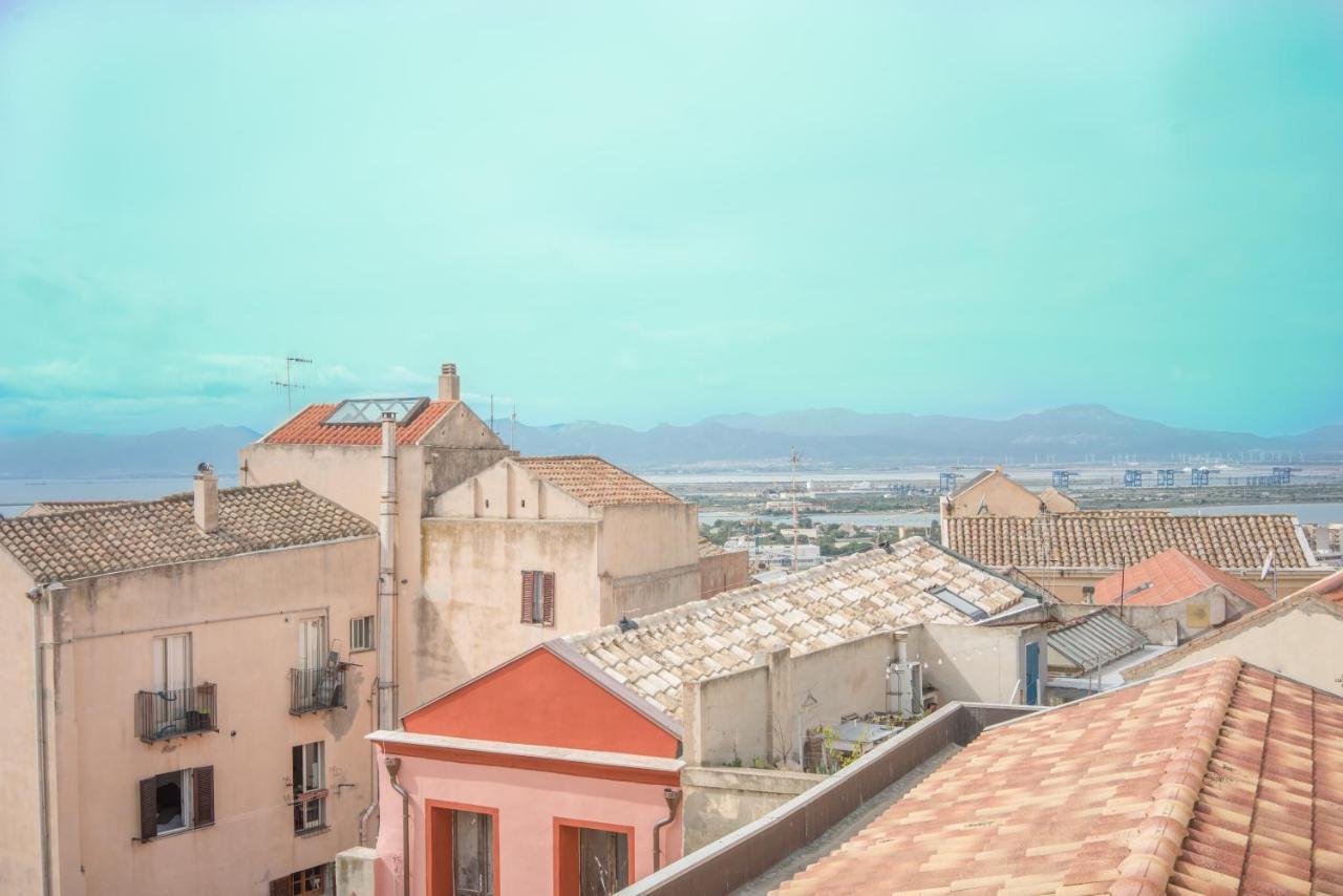 Appartamento Genovesi . Intero Apt . Wifi . Ac Cagliari Bagian luar foto